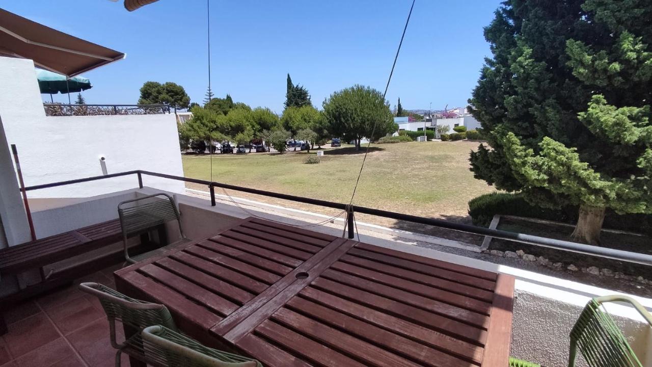 01 Sra Da Rocha Com Piscina E Ac - Casas & Papeis Daire Armação de Pêra Dış mekan fotoğraf